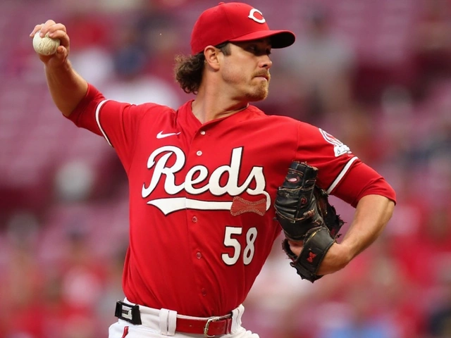 Reds stumble to Pirates, putting NL wild-card hopes on thin ice